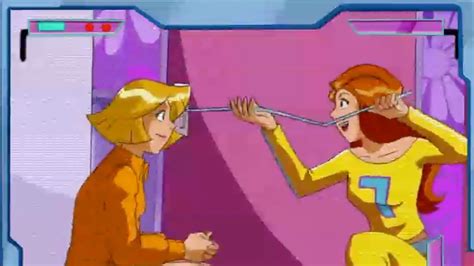 Totally Spies Toilet Humor